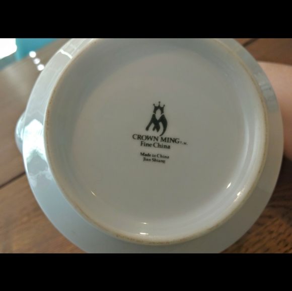 RARE Vintage Crown Ming Bird of Paradise Tea Pot🐦 - Picture 8 of 8